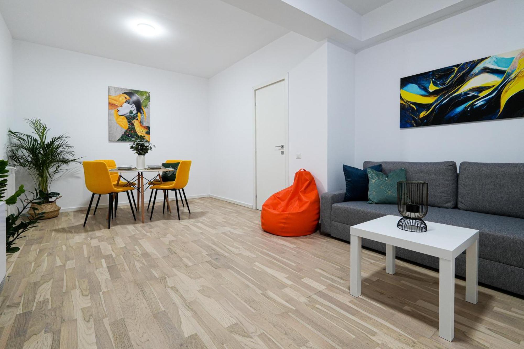 Gabi - Chic With Parking Close To Veranda Mall * Bucharest