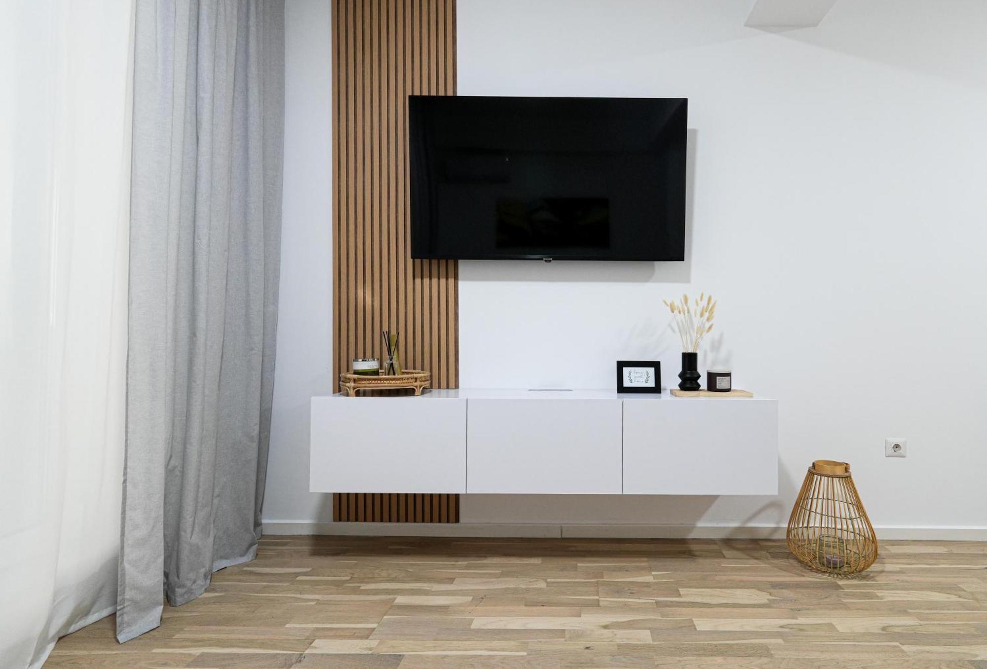 Apartment Gabi - Chic With Parking Close To Veranda Mall Bucharest