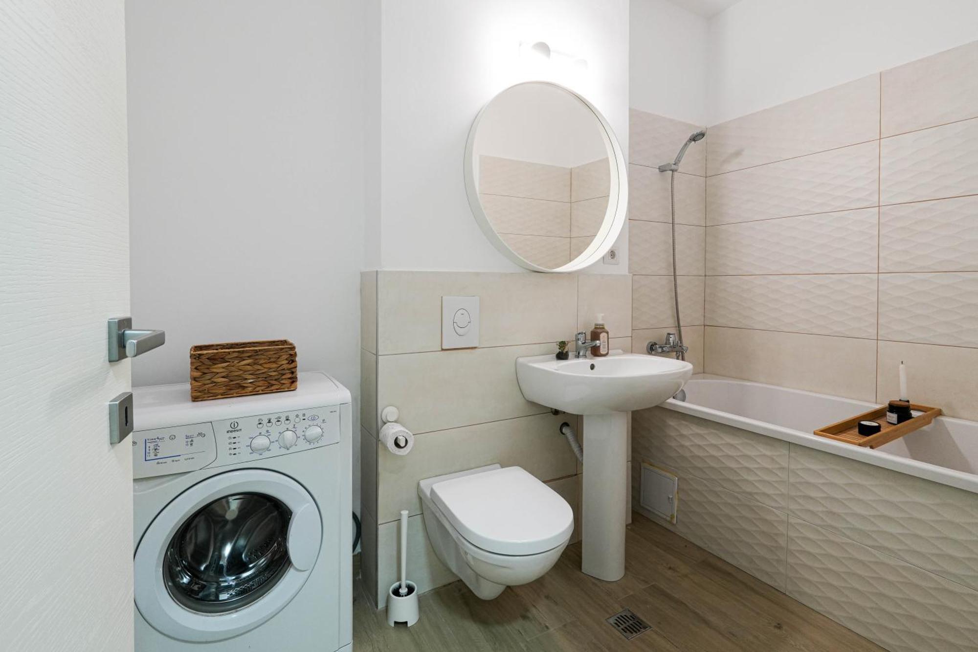 Gabi - Chic With Parking Close To Veranda Mall * Bucharest