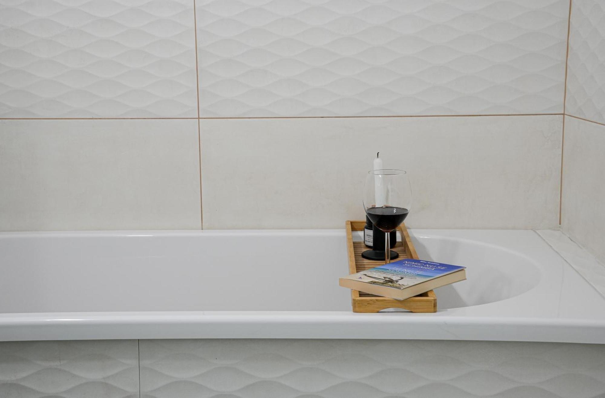 Apartment Gabi - Chic With Parking Close To Veranda Mall *