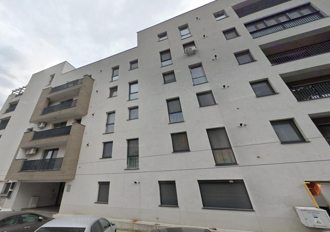 Gabi - Chic With Parking Close To Veranda Mall * Bucharest